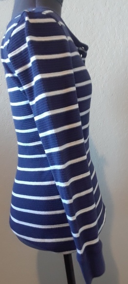 Gap Waffle Shirt - Picture 4 of 5